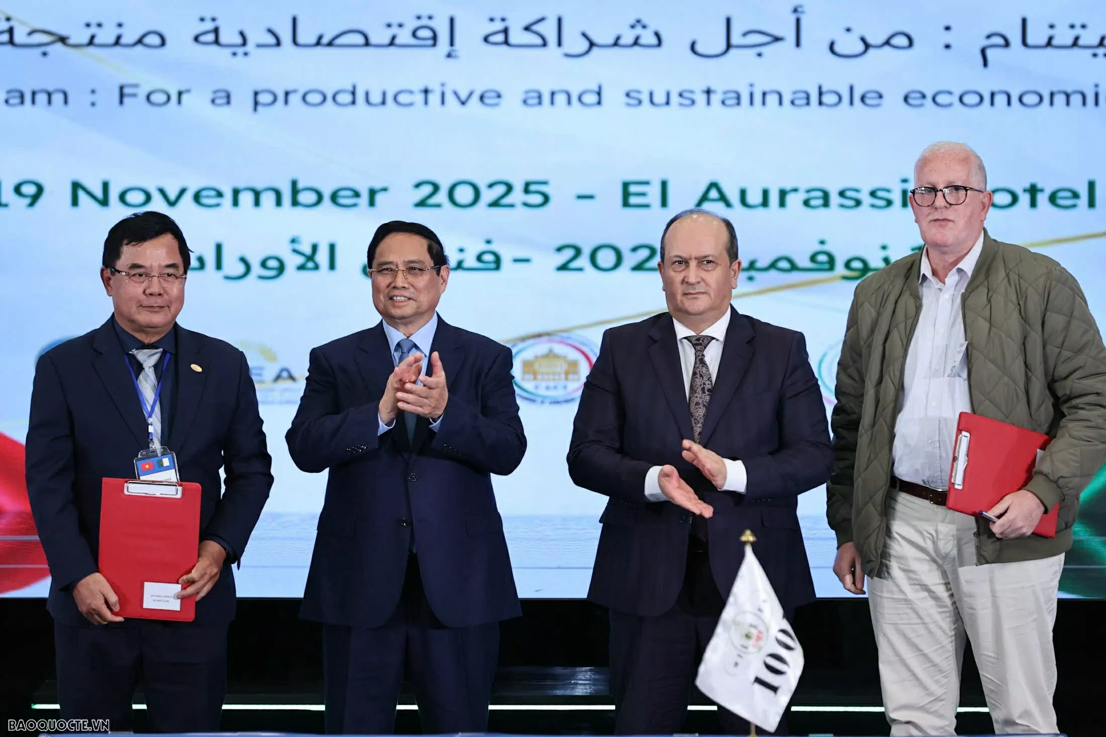 Doanh nghiệp Việt Nam có thể đầu tư tại Algeria 'từ trồng chè đến sản xuất chip'