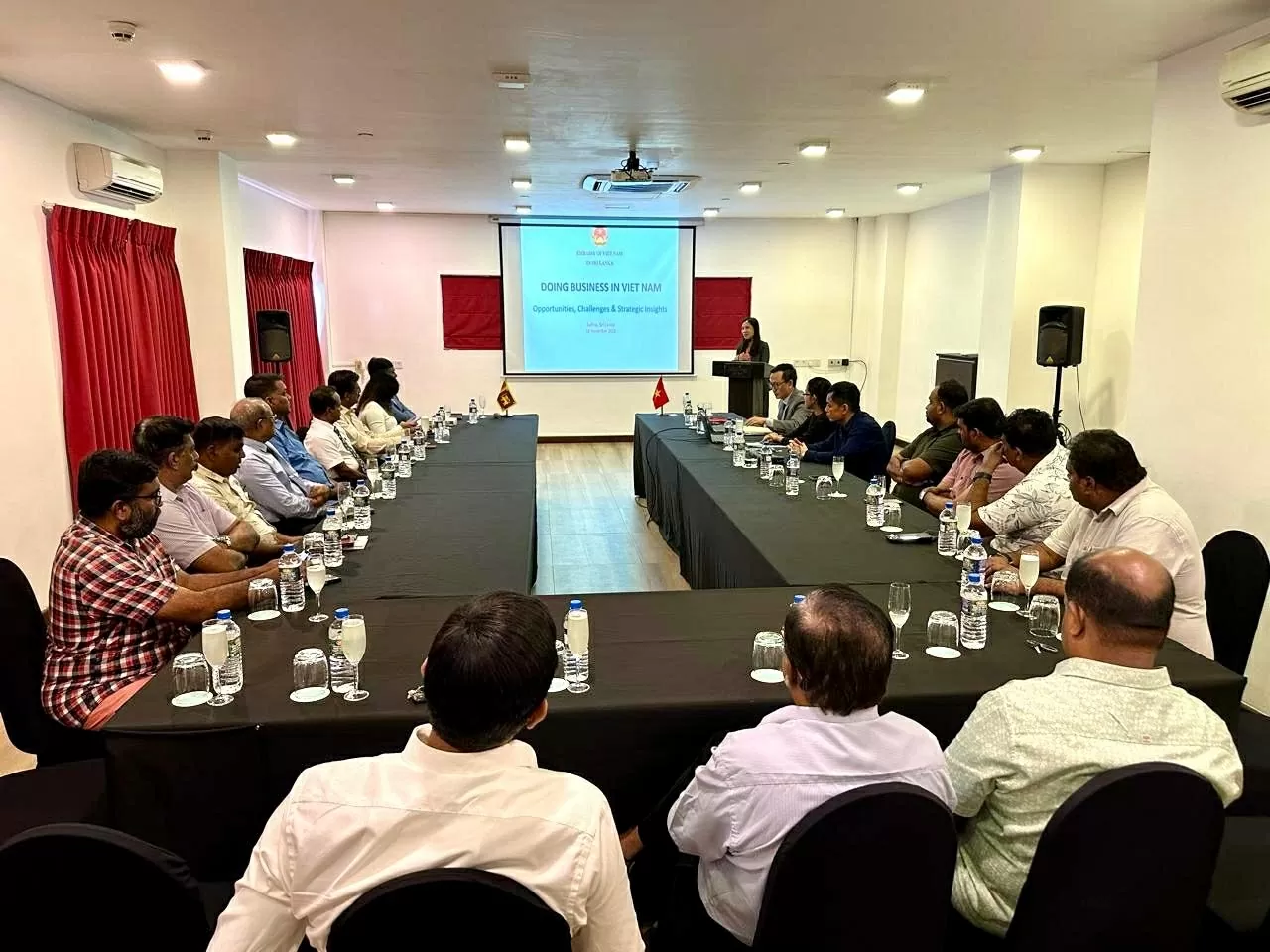 Tìm kiếm cơ hội thúc đẩy hợp tác tại tỉnh Miền Bắc Sri Lanka