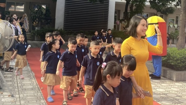 Ngày Nhà giáo Việt Nam (20/11): Đổi mới giáo dục bắt đầu từ người thầy