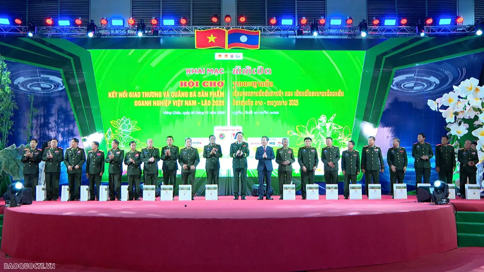 Khai mạc Hội chợ kết nối giao thương và quảng bá sản phẩm doanh nghiệp Việt Nam-Lào năm 2025