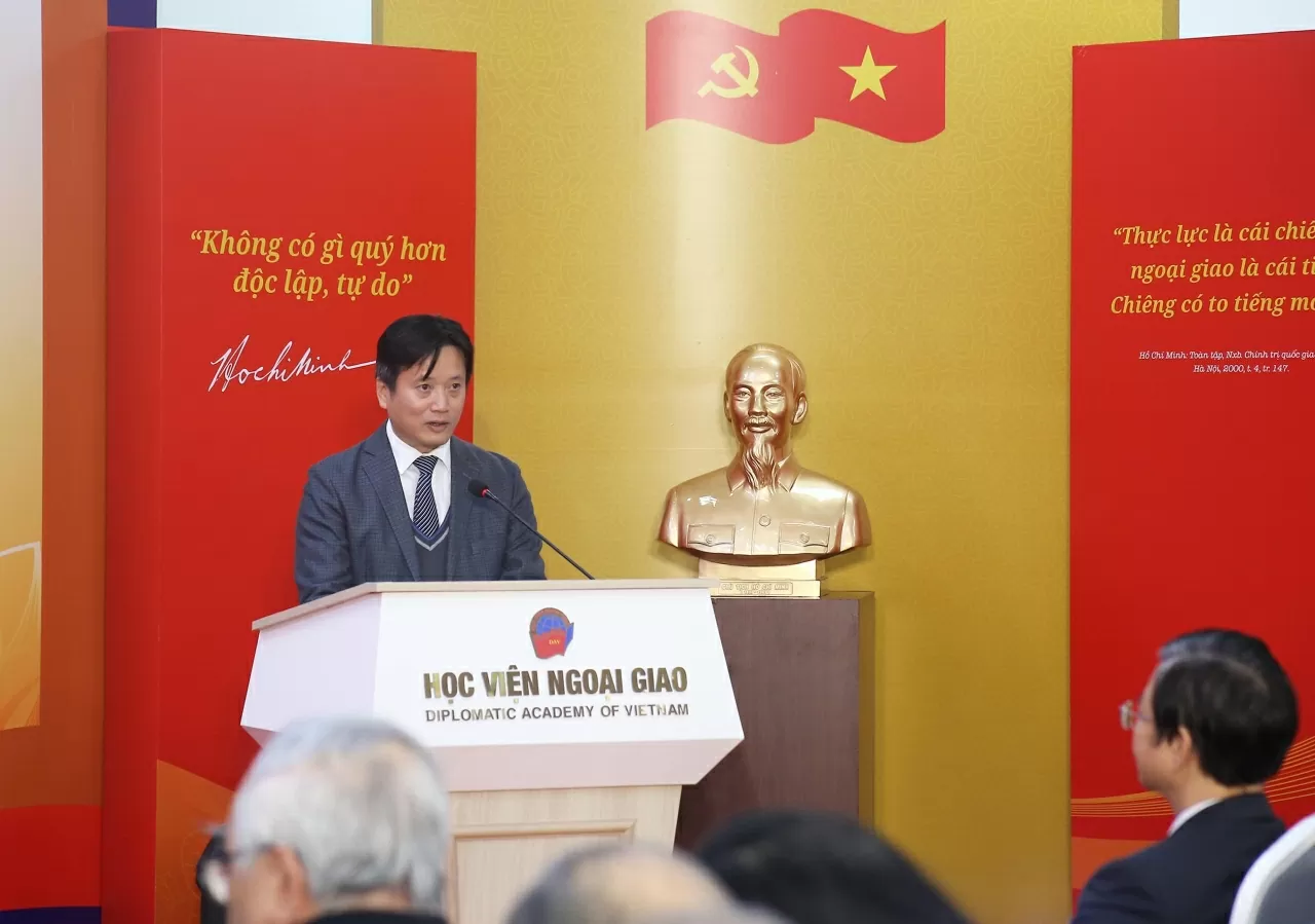 Học viện Ngoại giao tổ chức Triển lãm về Chủ tịch Hồ Chí Minh nhân Ngày Nhà giáo Việt Nam Học viện Ngoại giao tổ chức Triển lãm về Chủ tịch Hồ Chí Minh nhân Ngày Nhà giáo Việt Nam