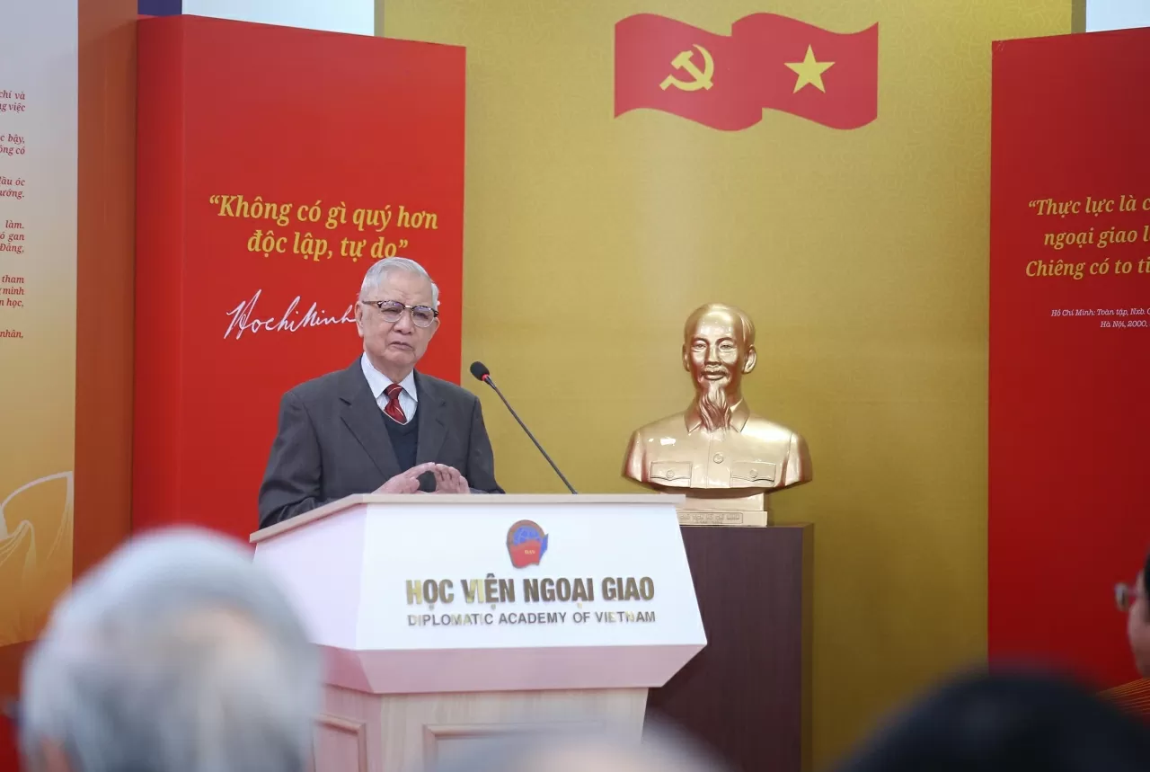 Học viện Ngoại giao tổ chức Triển lãm về Chủ tịch Hồ Chí Minh nhân Ngày Nhà giáo Việt Nam Học viện Ngoại giao tổ chức Triển lãm về Chủ tịch Hồ Chí Minh nhân Ngày Nhà giáo Việt Nam