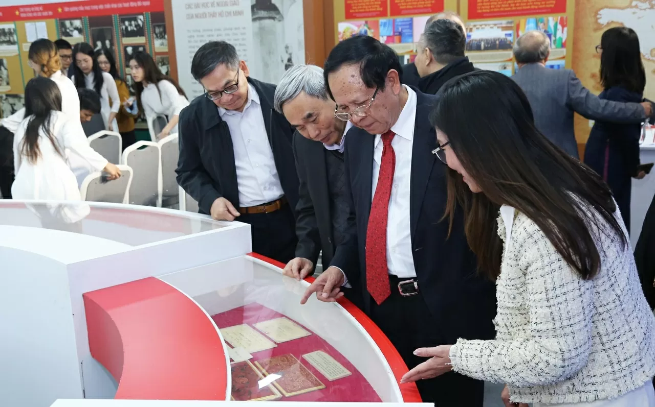 Học viện Ngoại giao tổ chức Triển lãm về Chủ tịch Hồ Chí Minh nhân Ngày Nhà giáo Việt Nam