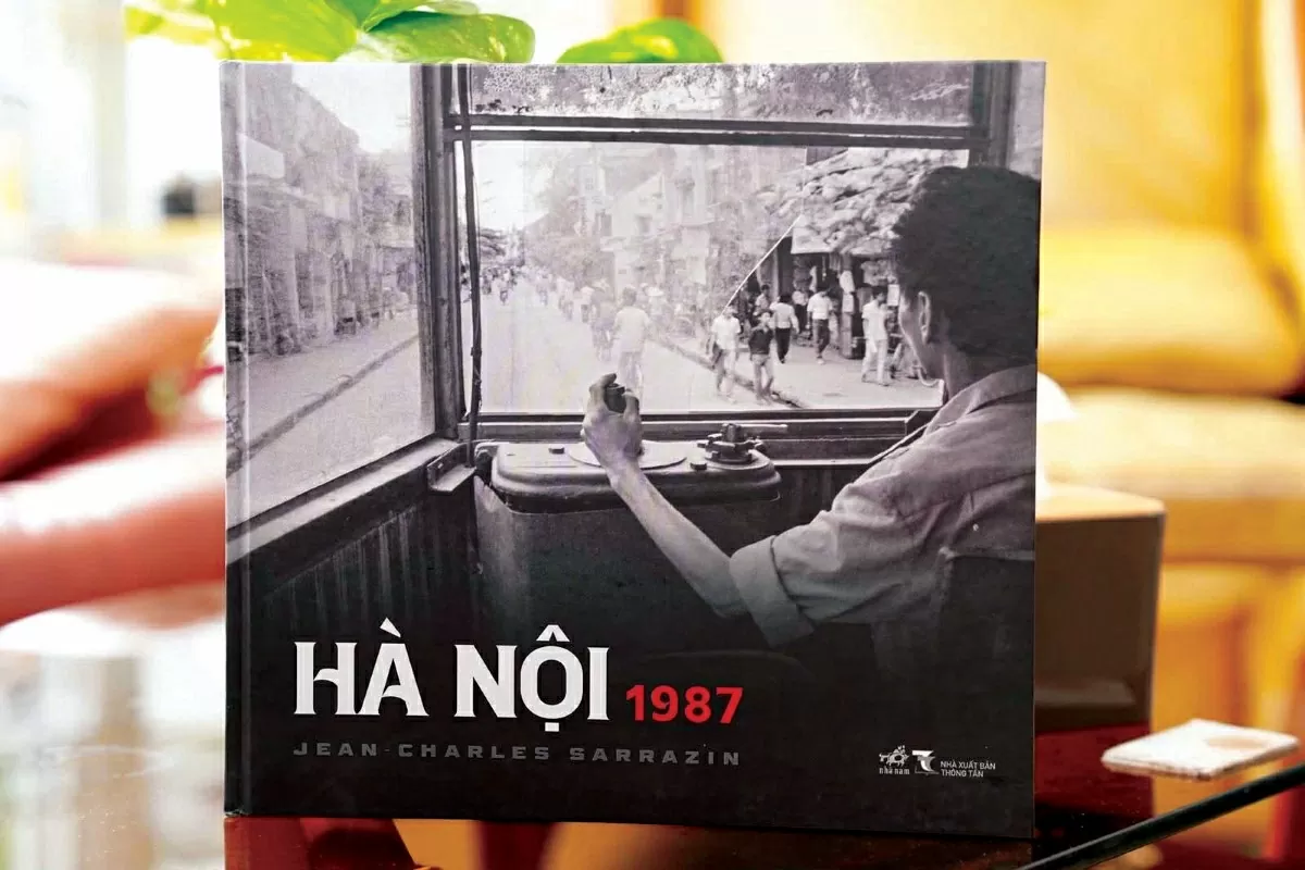 Cuốn sách ảnh Hà Nội 1987. (Nguồn: BTC) Cuốn sách ảnh Hà Nội 1987. (Nguồn: BTC)