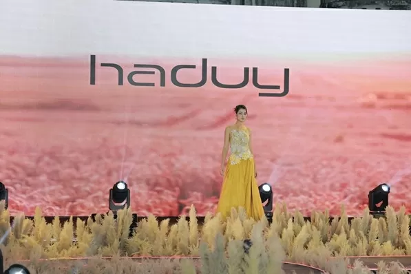 Đào tạo người mẫu