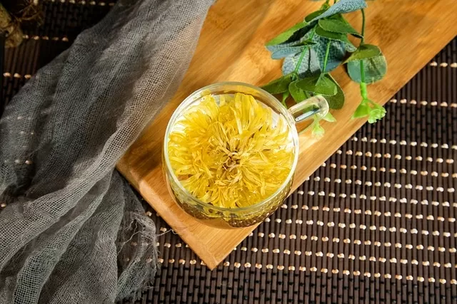 Buổi tối uống 3 loại trà này để cải thiện chất lượng giấc ngủ, gián tiếp hỗ trợ giảm mỡ bụng