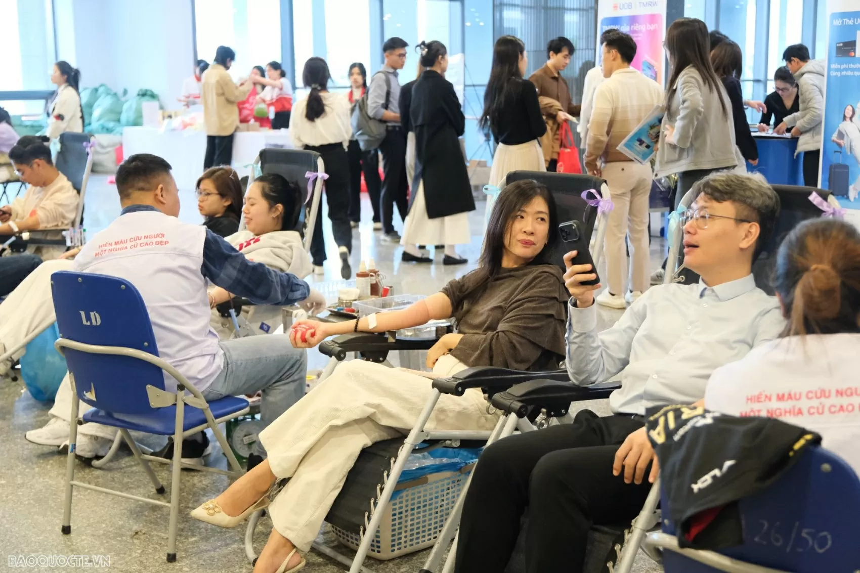 Ngày hội hiến máu Trái tim Ngoại giao: Nghĩa cử cao đẹp, lan tỏa trách nhiệm xã hội của tuổi trẻ Bộ Ngoại giao Ngày hội hiến máu Trái tim Ngoại giao: Nghĩa cử cao đẹp, lan tỏa trách nhiệm xã hội của tuổi trẻ Bộ Ngoại giao