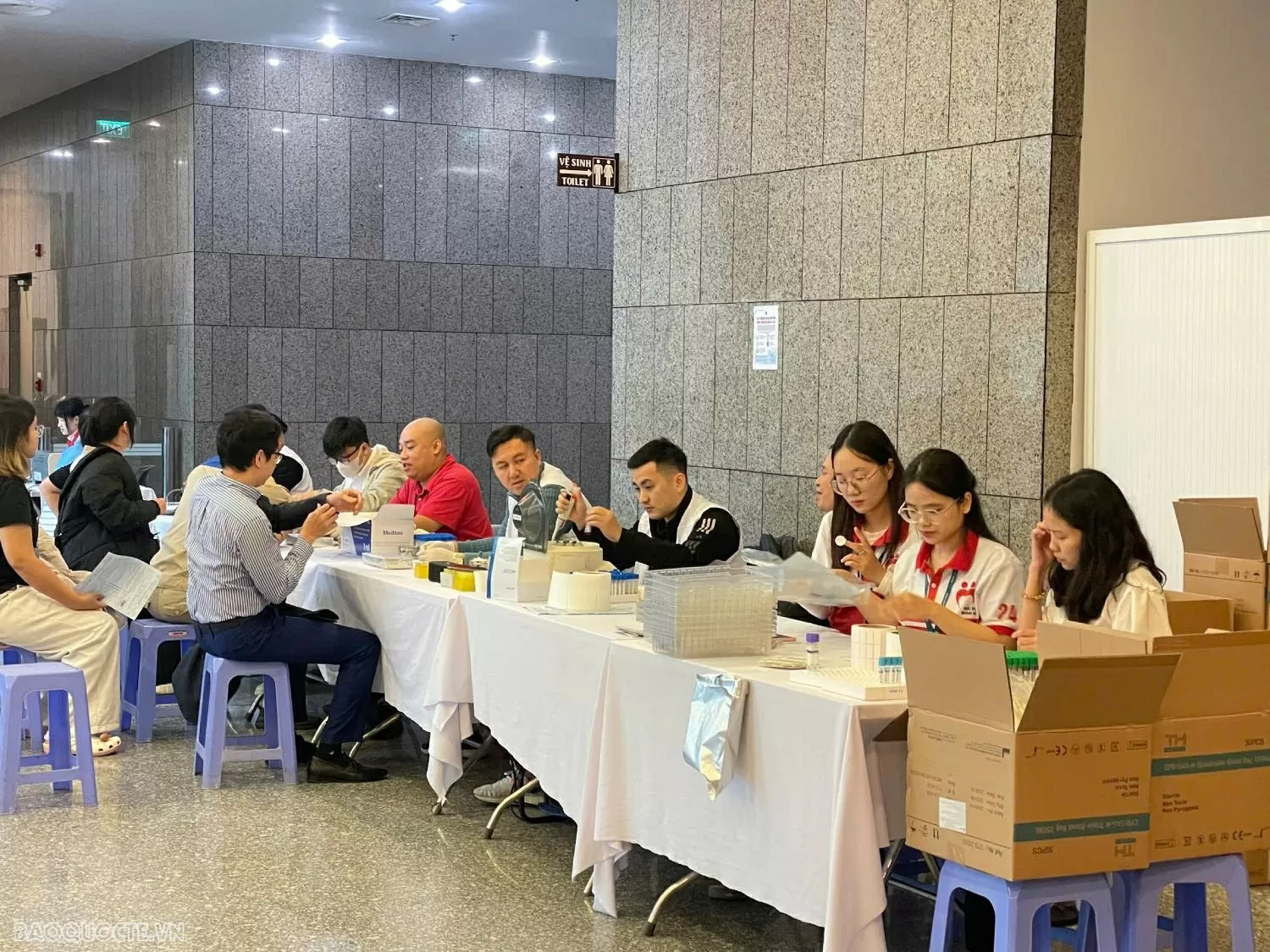 Ngày hội hiến máu Trái tim Ngoại giao: Nghĩa cử cao đẹp, lan tỏa trách nhiệm xã hội của tuổi trẻ Bộ Ngoại giao Ngày hội hiến máu Trái tim Ngoại giao: Nghĩa cử cao đẹp, lan tỏa trách nhiệm xã hội của tuổi trẻ Bộ Ngoại giao