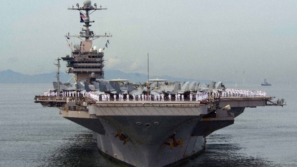 Tàu sân bay Mỹ tiến vào Biển Đông