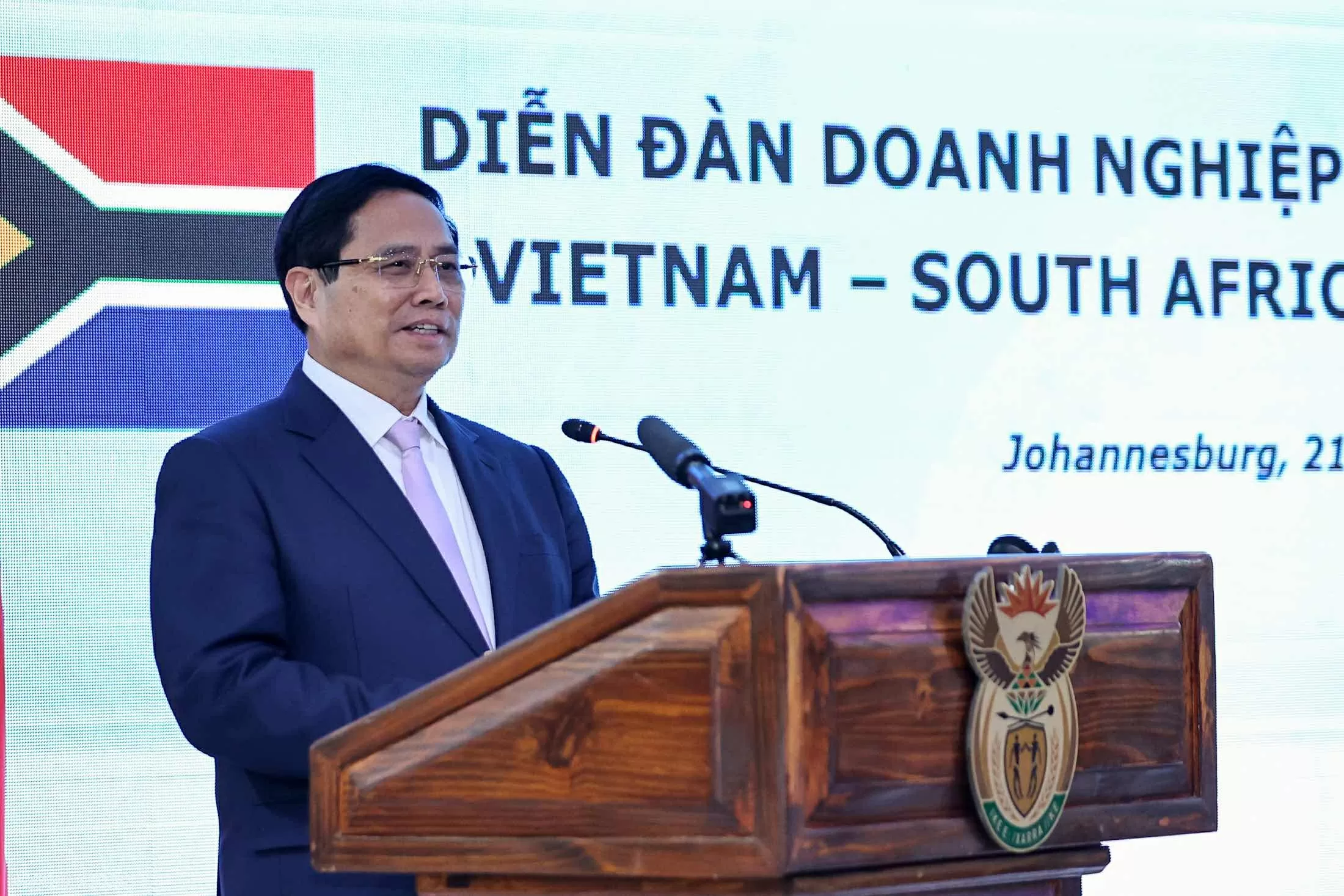 Thủ tướng Phạm Minh Chính kêu gọi doanh nghiệp Việt Nam-Nam Phi gặp gỡ - kết nối – hành động, ra sản phẩm Thủ tướng Phạm Minh Chính kêu gọi doanh nghiệp Việt Nam-Nam Phi gặp gỡ - kết nối – hành động, ra sản phẩm