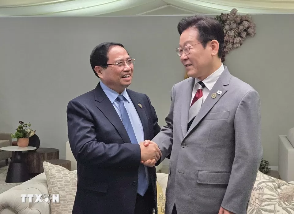 Thủ tướng Phạm Minh Chính gặp Tổng thống Hàn Quốc Lee Jae Myung