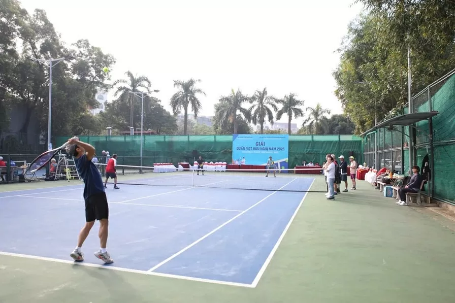 Sôi động Giải Quần vợt hữu nghị Hà Nội