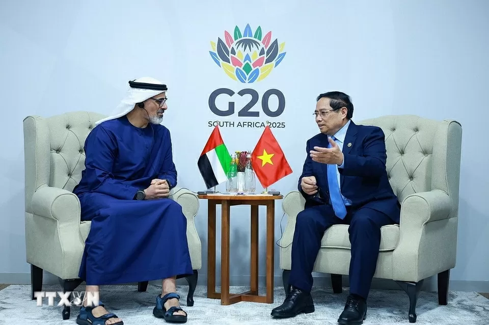 Việt Nam luôn coi trọng việc củng cố quan hệ hợp tác với UAE Việt Nam luôn coi trọng việc củng cố quan hệ hợp tác với UAE