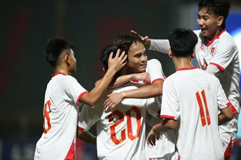 Vòng loại U17 châu Á 2026: U17 Việt Nam ra quân tưng bừng bằng chiến thắng 6-0 U17 Singapore
