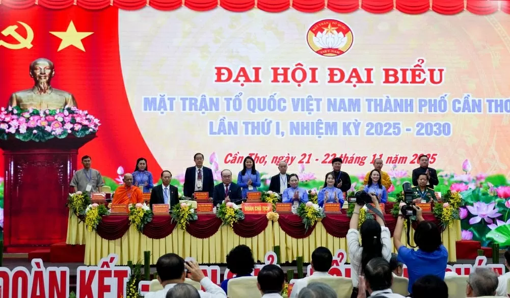 Cần Thơ phát huy sức mạnh đại đoàn kết, xây dựng Mặt trận vững mạnh toàn diện Cần Thơ phát huy sức mạnh đại đoàn kết, xây dựng Mặt trận vững mạnh toàn diện