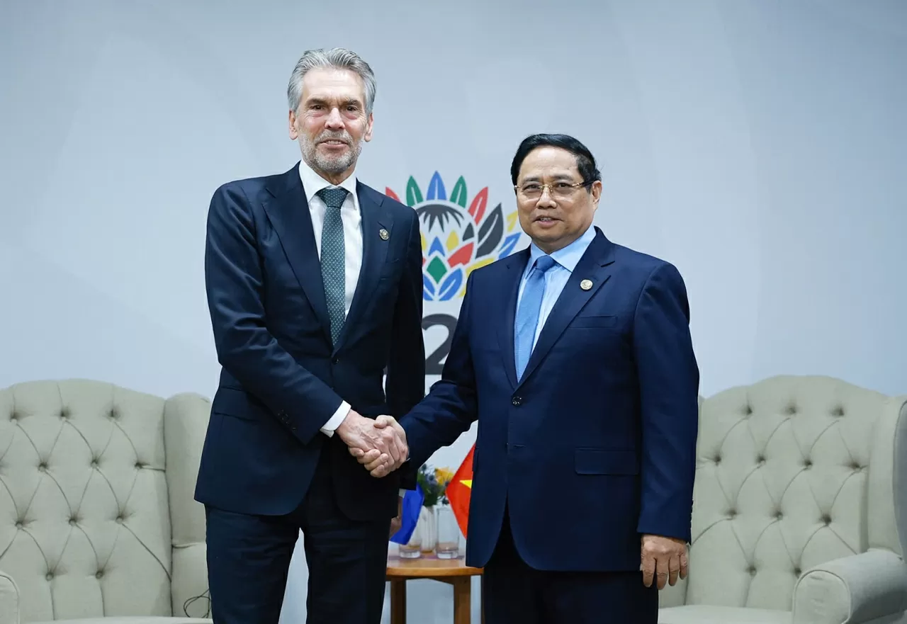 Thủ tướng Phạm Minh Chính gặp song phương Thủ tướng Hà Lan và Singapore bên lề Hội nghị thượng đỉnh G20