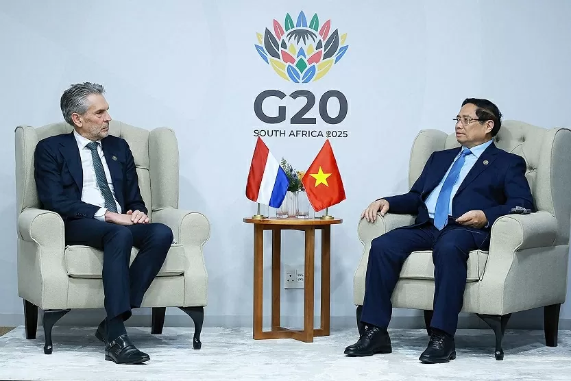 Thủ tướng Phạm Minh Chính gặp song phương Thủ tướng Hà Lan và Singapore bên lề Hội nghị thượng đỉnh G20