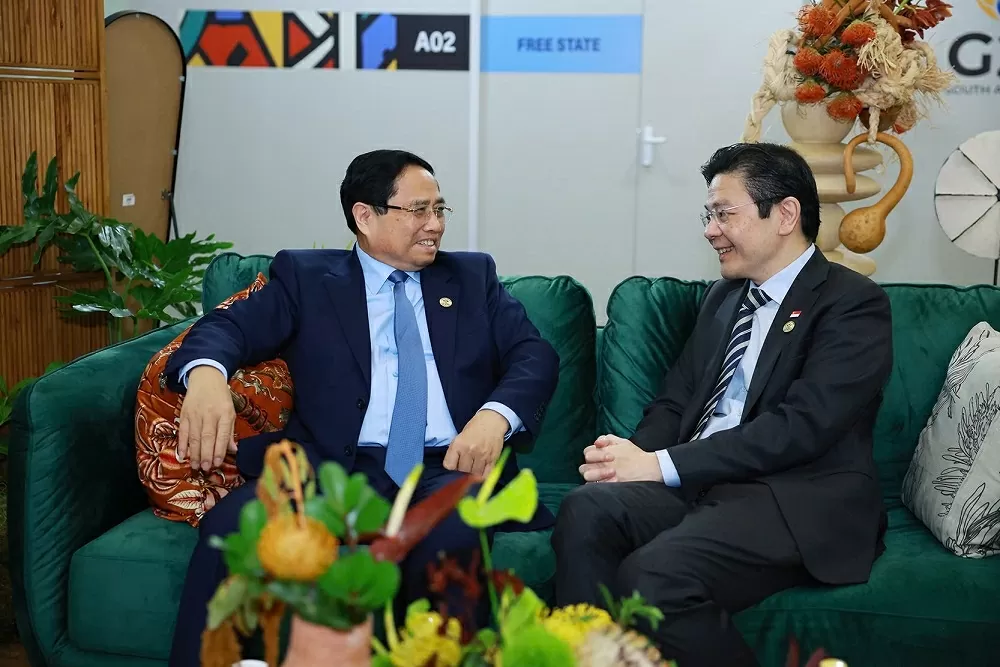 Việt Nam và Singapore nhất trí triển khai quan hệ Đối tác chiến lược toàn diện đi vào chiều sâu, thực chất và hiệu quả hơn nữa Việt Nam và Singapore nhất trí triển khai quan hệ Đối tác chiến lược toàn diện đi vào chiều sâu, thực chất và hiệu quả hơn nữa