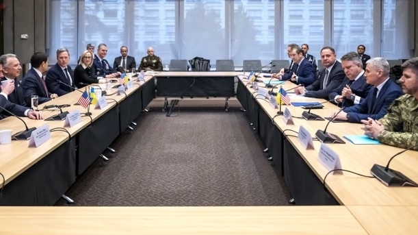 Tình hình Ukraine: Đàm phán về kế hoạch hòa bình của Mỹ đạt tiến triển, Tổng thống Trump bất ngờ nổi giận, ông Zelensky vội xoa dịu