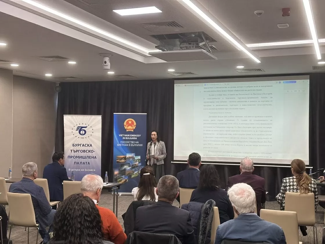 Thúc đẩy hợp tác, giao thương với thành phố Burgas – trung tâm công nghiệp, giao thông và du lịch miền Đông Nam Bulgaria
