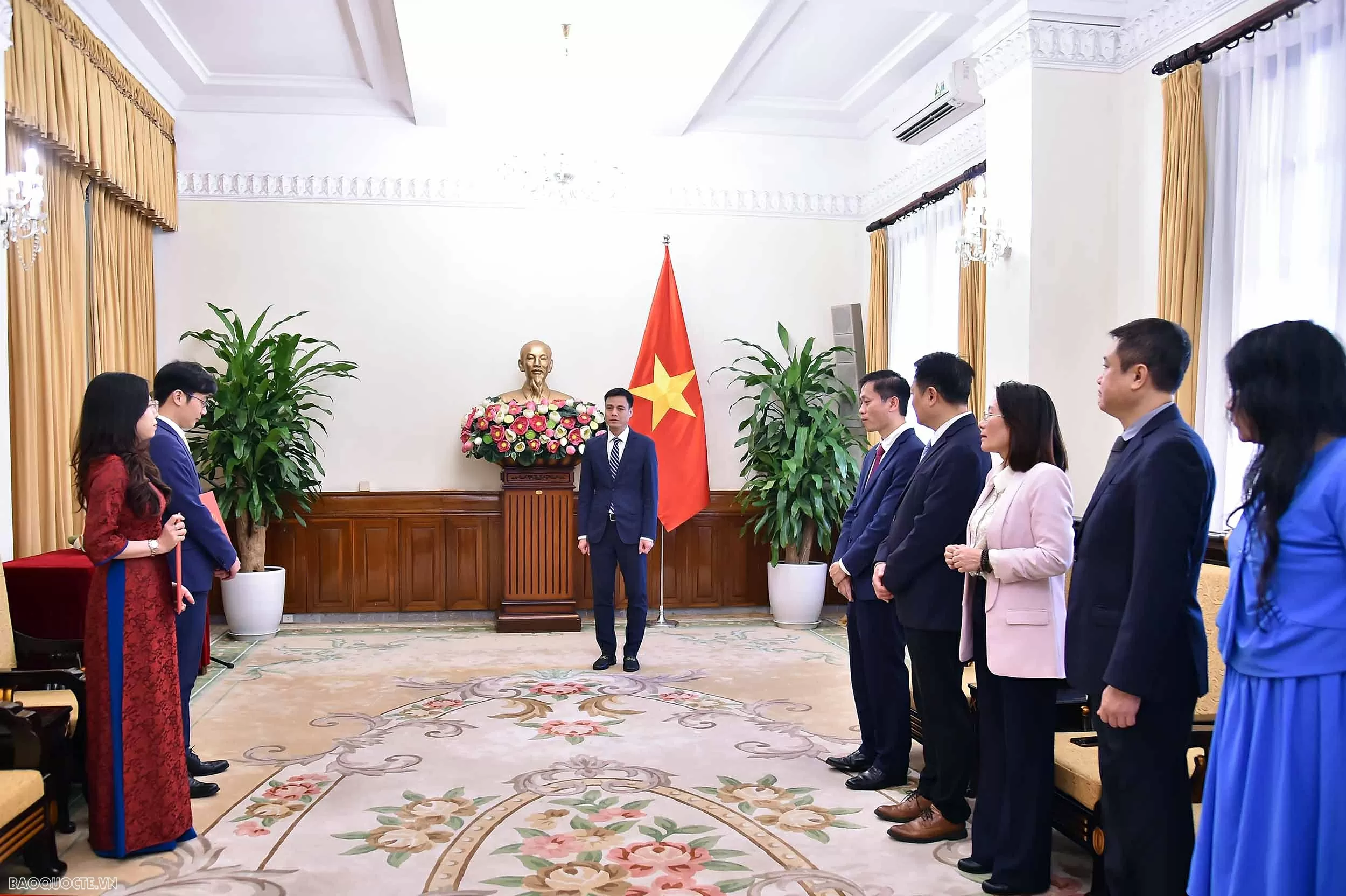 Bộ Ngoại giao trao quyết định bổ nhiệm cán bộ lãnh đạo, quản lý
