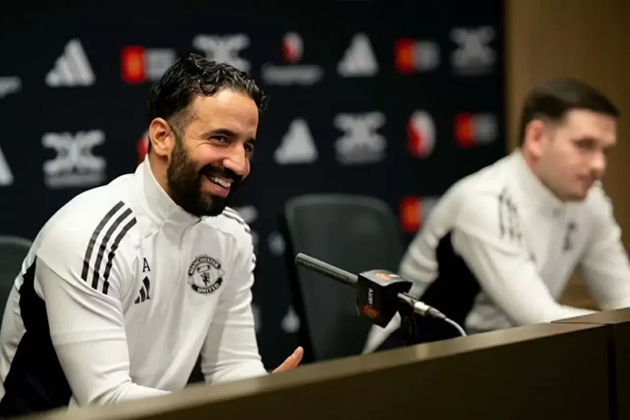 HLV Amorim ngăn đường ra đi của Mainoo và Zirkzee HLV Amorim ngăn đường ra đi của Mainoo và Zirkzee