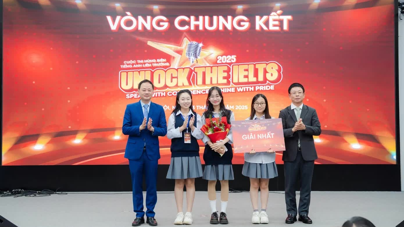 3 học sinh Hải Phòng xuất sắc giành chiến thắng cuộc thi hùng biện tiếng Anh liên trường