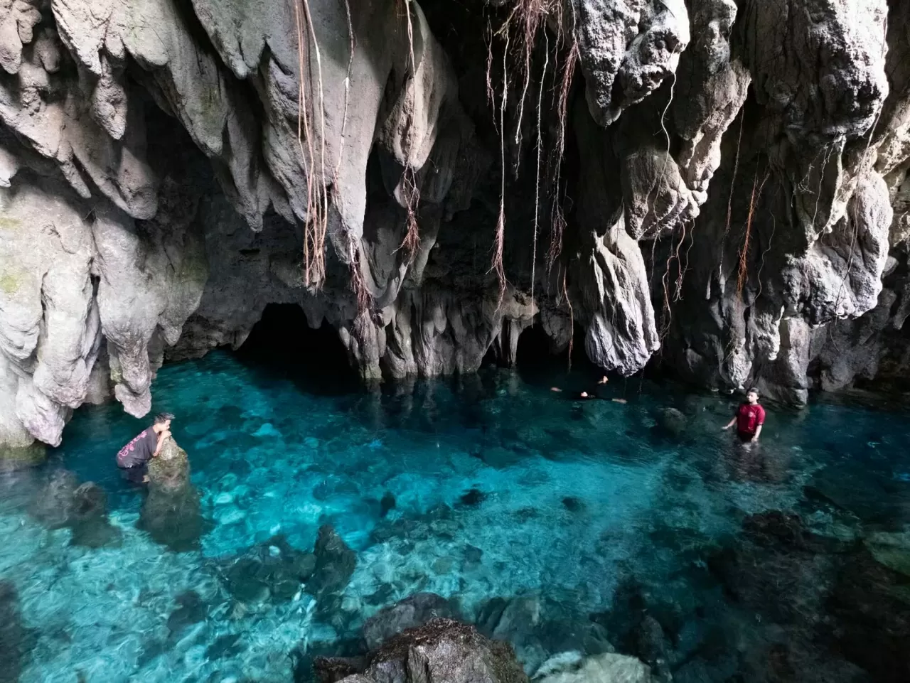 11C48: Maluku - miền đảo xanh thẳm của Indonesia