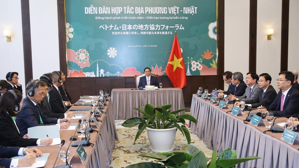 thu tuong chinh phu pham minh chinh tiep thong doc tinh gunma va doan dai bieu cac tinh cua nhat ban