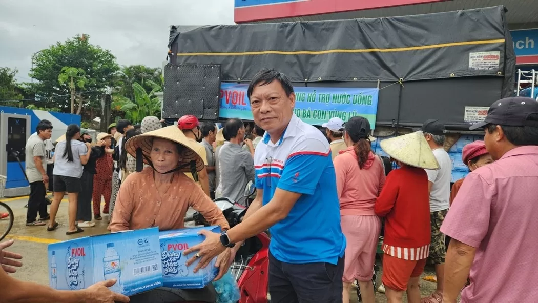 Ấm áp nghĩa tình PetroVietnam để kịp thời hỗ trợ các tỉnh miền Trung bị thiên tai