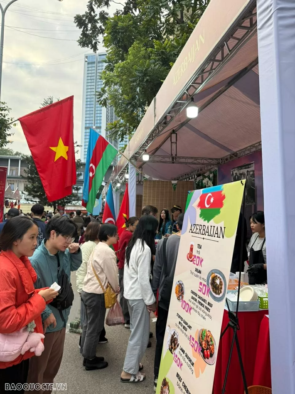 Đại sứ quán Azerbaijan tại Việt Nam tham dự Liên hoan Văn hóa ẩm thực quốc tế lần thứ 13