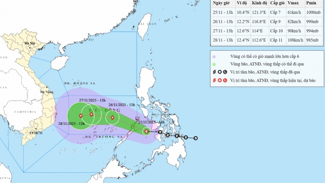 Áp thấp nhiệt đới có khả năng mạnh thành bão, khu vực giữa Biển Đông chịu tác động của gió mạnh cấp 10-11, giật cấp 14, sóng cao 7-9m