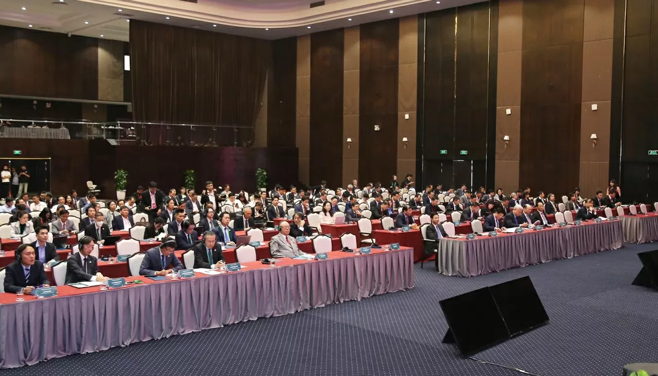 Các phiên thảo luận chiều
