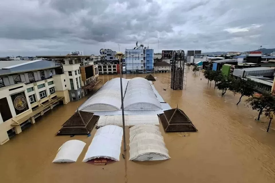 Các tòa nhà ở Hat Yai, Songkhla bị ngập lụt. (Nguồn: Bangkok Post)