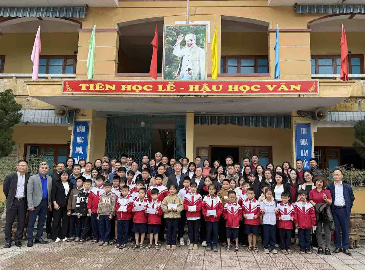 Hành trình học tập, tri ân và sẻ chia trên mảnh đất Quảng Trị anh hùng