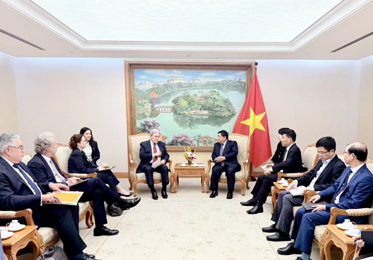 Phó Thủ tướng Nguyễn Chí Dũn tiếp Bộ trưởng Ngoại giao New Zealand