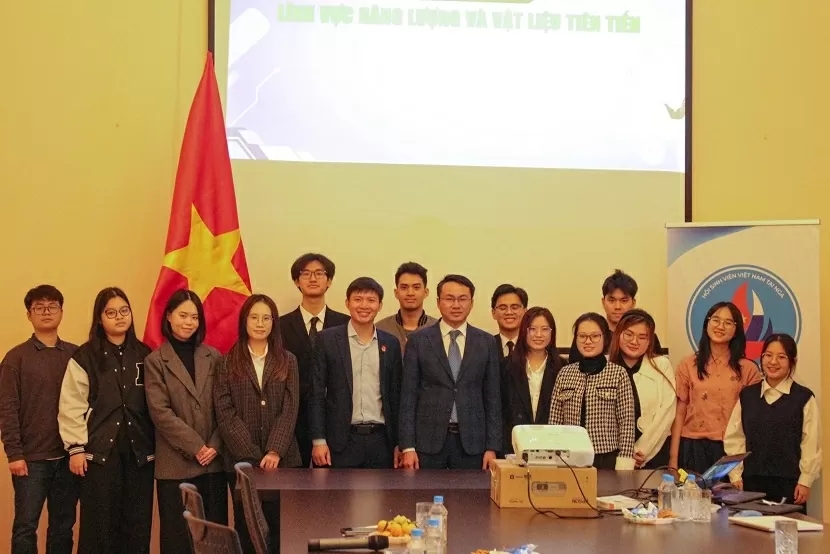 Thanh niên, sinh viên Việt Nam tại Nga hưởng ứng tinh thần Nghị quyết 57 Thanh niên, sinh viên Việt Nam tại Nga hưởng ứng tinh thần Nghị quyết 57