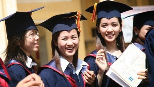 Đưa tiếng Anh thành ngôn ngữ thứ hai trong trường học: Trang bị 'tấm hộ chiếu' cho thế hệ lao động toàn cầu