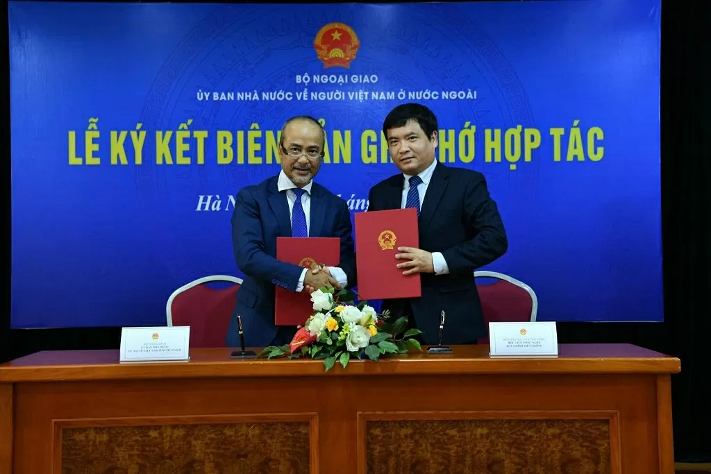 Nỗ lực ứng dụng công nghệ số vào công tác người Việt Nam ở nước ngoài Nỗ lực ứng dụng công nghệ số vào công tác người Việt Nam ở nước ngoài