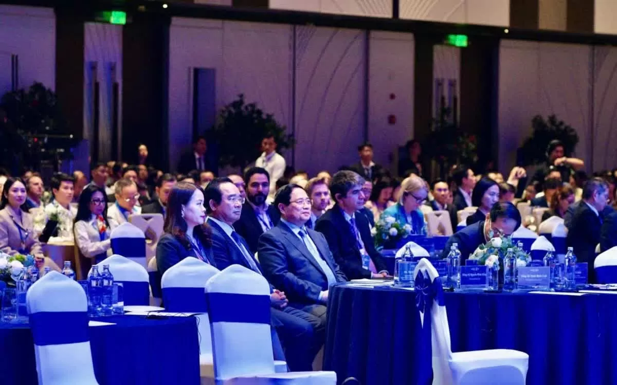 Kiến tạo Tp. Hồ Chí Minh trở thành nơi trí tuệ hội tụ, công nghệ dẫn lối và đổi mới bùng lên Kiến tạo Tp. Hồ Chí Minh trở thành nơi trí tuệ hội tụ, công nghệ dẫn lối và đổi mới bùng lên