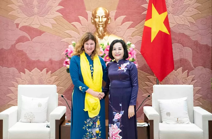 Phó Chủ tịch Quốc hội Nguyễn Thị Thanh tiếp bà Silvia Danailov, Trưởng Đại diện Quỹ Nhi đồng Liên hợp quốc (UNICEF) tại Việt Nam. (Nguồn: Quốc hội)
