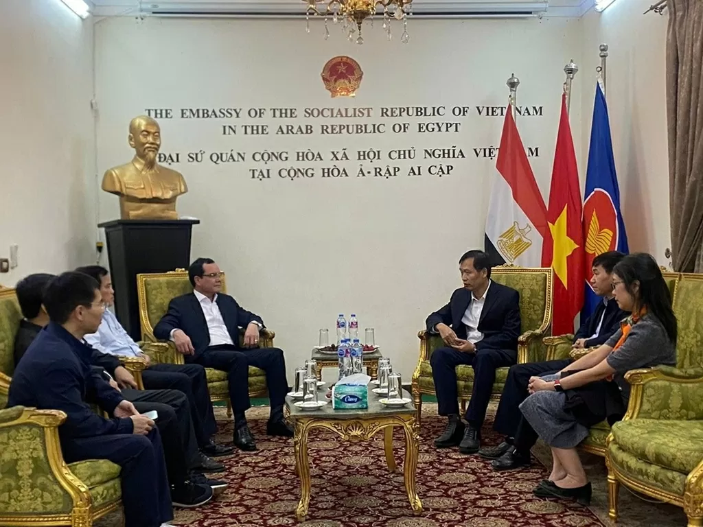 Đồng chí Nguyễn Đình Khang, Ủy viên Trung ương Đảng, Chủ tịch Tổng Liên đoàn Lao động Việt Nam thăm và làm việc tại Ai Cập