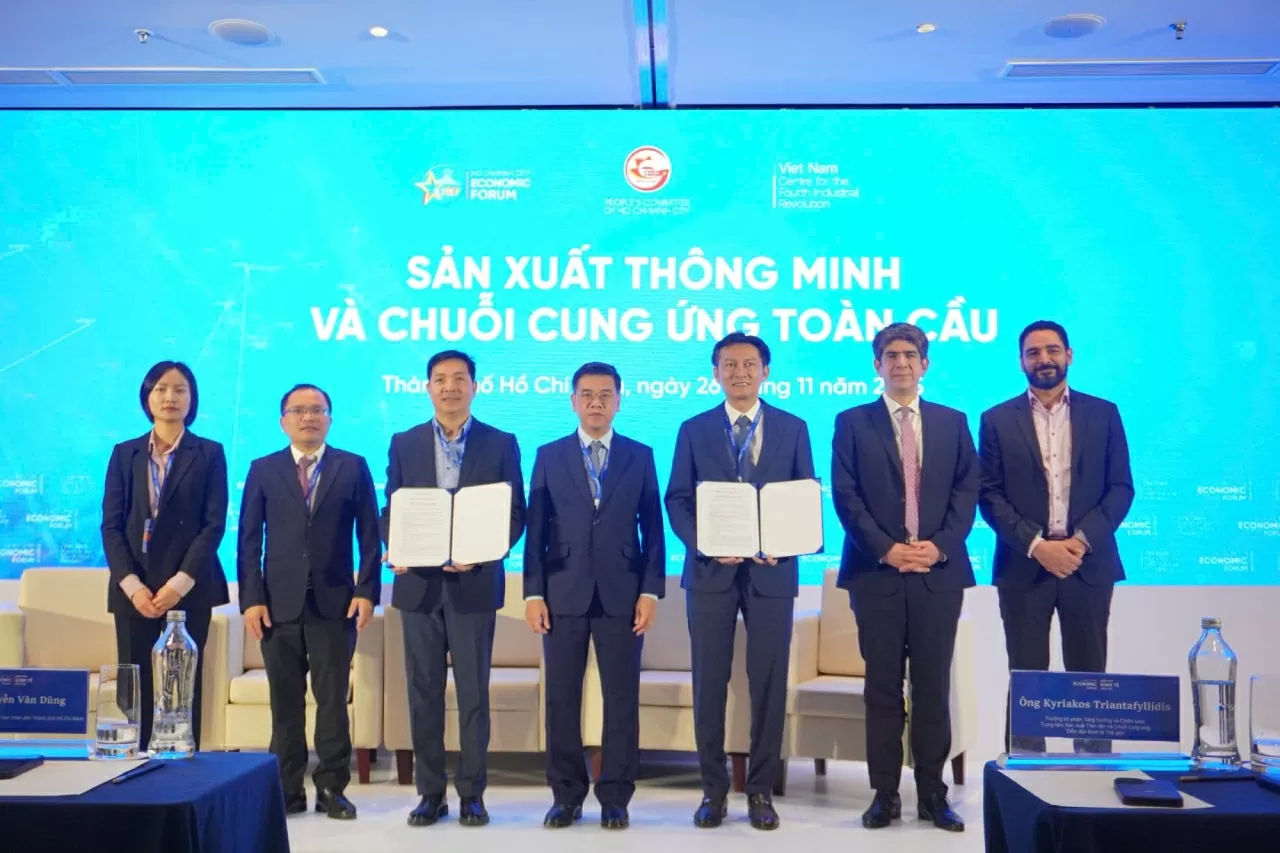 Thúc đẩy mô hình sản xuất theo hướng thông minh để doanh nghiệp Việt Nam nâng cao năng suất, làm chủ công nghệ Thúc đẩy mô hình sản xuất theo hướng thông minh để doanh nghiệp Việt Nam nâng cao năng suất, làm chủ công nghệ