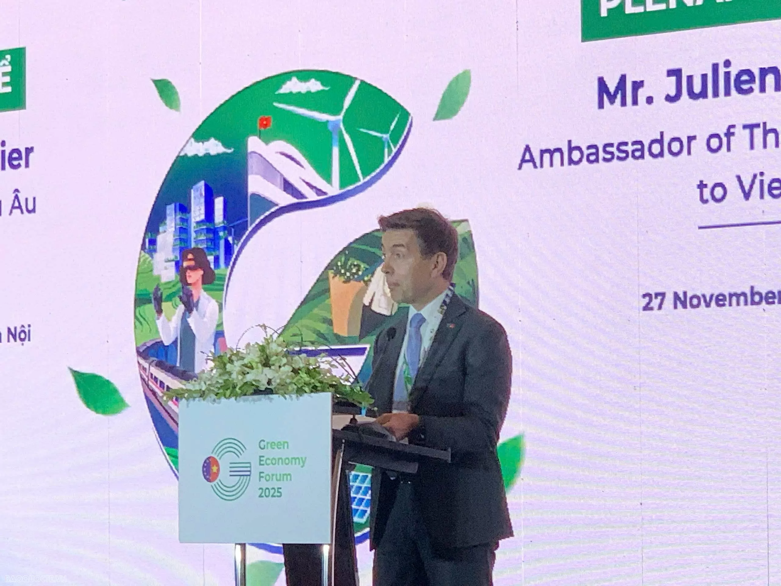 EuroCham: Tính cấp thiết của chuyển đổi xanh chưa bao giờ rõ ràng hơn những tháng qua... EuroCham: Tính cấp thiết của chuyển đổi xanh chưa bao giờ rõ ràng hơn những tháng qua...