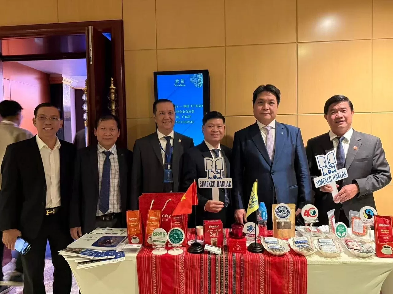 Kết nối Đắk Lắk - Quảng Đông, Trung Quốc: Mở cửa cơ hội hợp tác thương mại và đầu tư Kết nối Đắk Lắk - Quảng Đông, Trung Quốc: Mở cửa cơ hội hợp tác thương mại và đầu tư