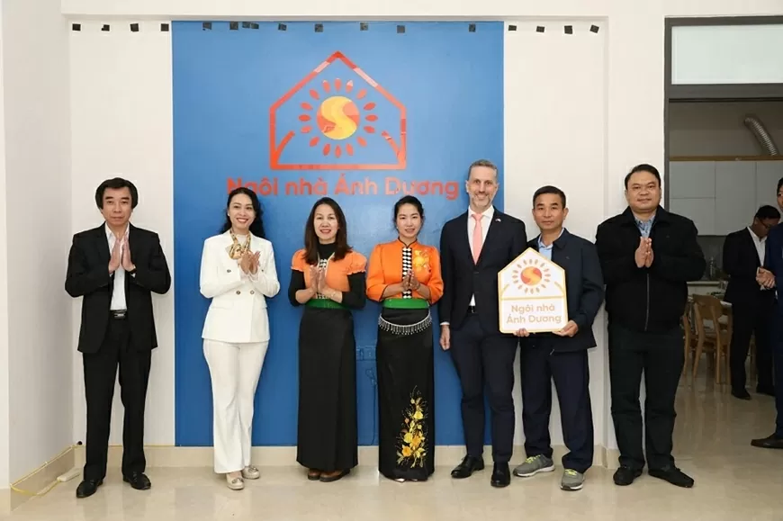 Khai trương Ngôi nhà Ánh Dương hỗ trợ phụ nữ và trẻ em gái bị bạo lực giới tại Điện Biên