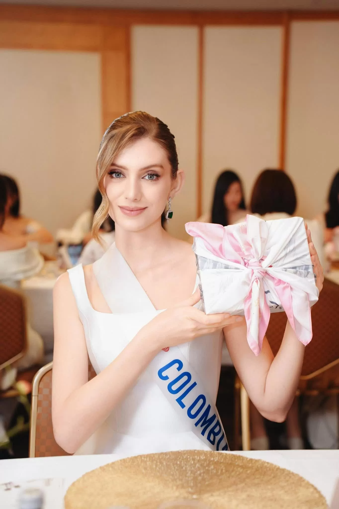 Ngắm sắc vóc gợi cảm của Miss International 2025