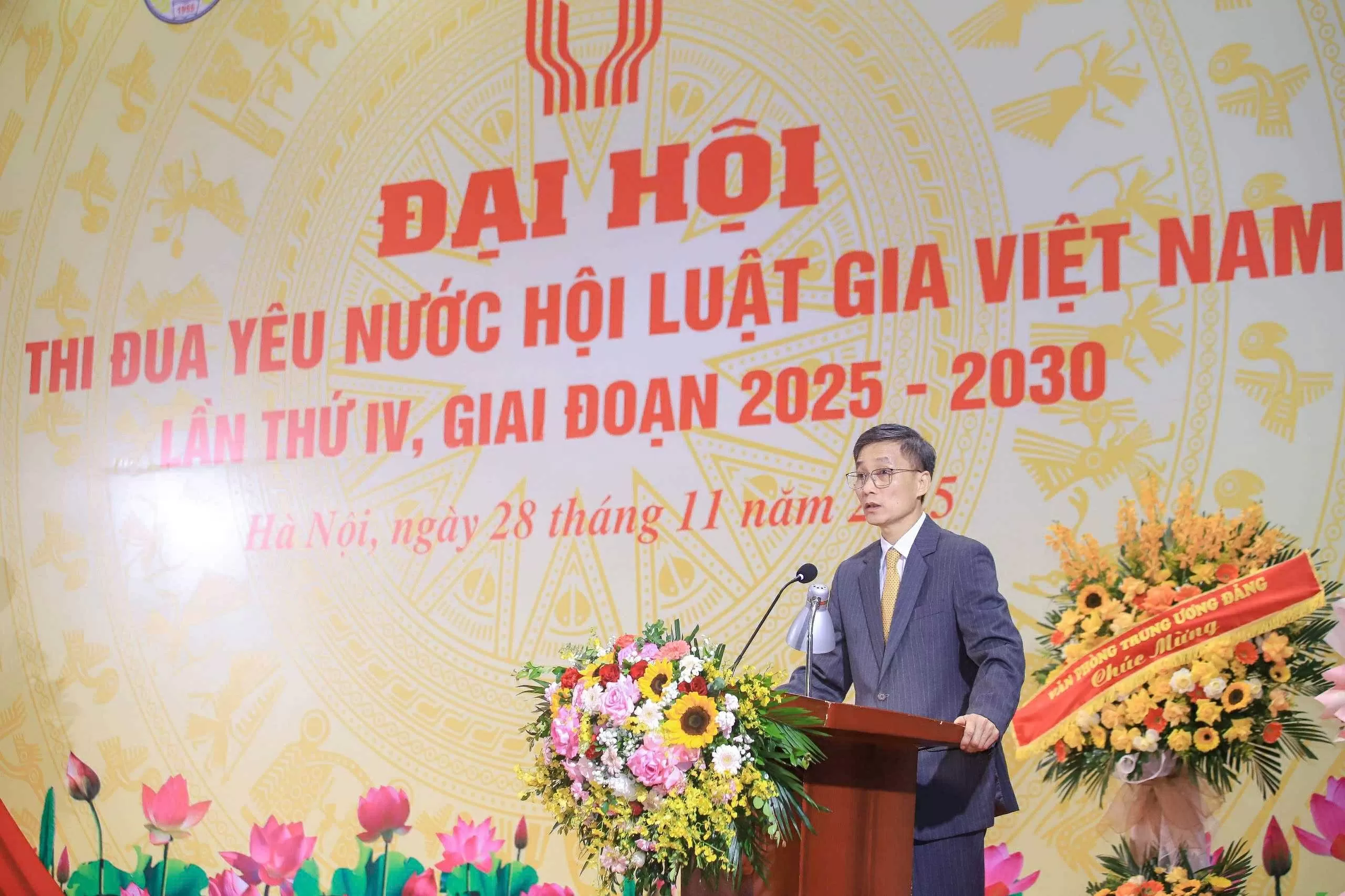 Hội Luật gia Việt Nam tổ chức thành công Đại hội thi đua yêu nước lần thứ IV Hội Luật gia Việt Nam tổ chức thành công Đại hội thi đua yêu nước lần thứ IV