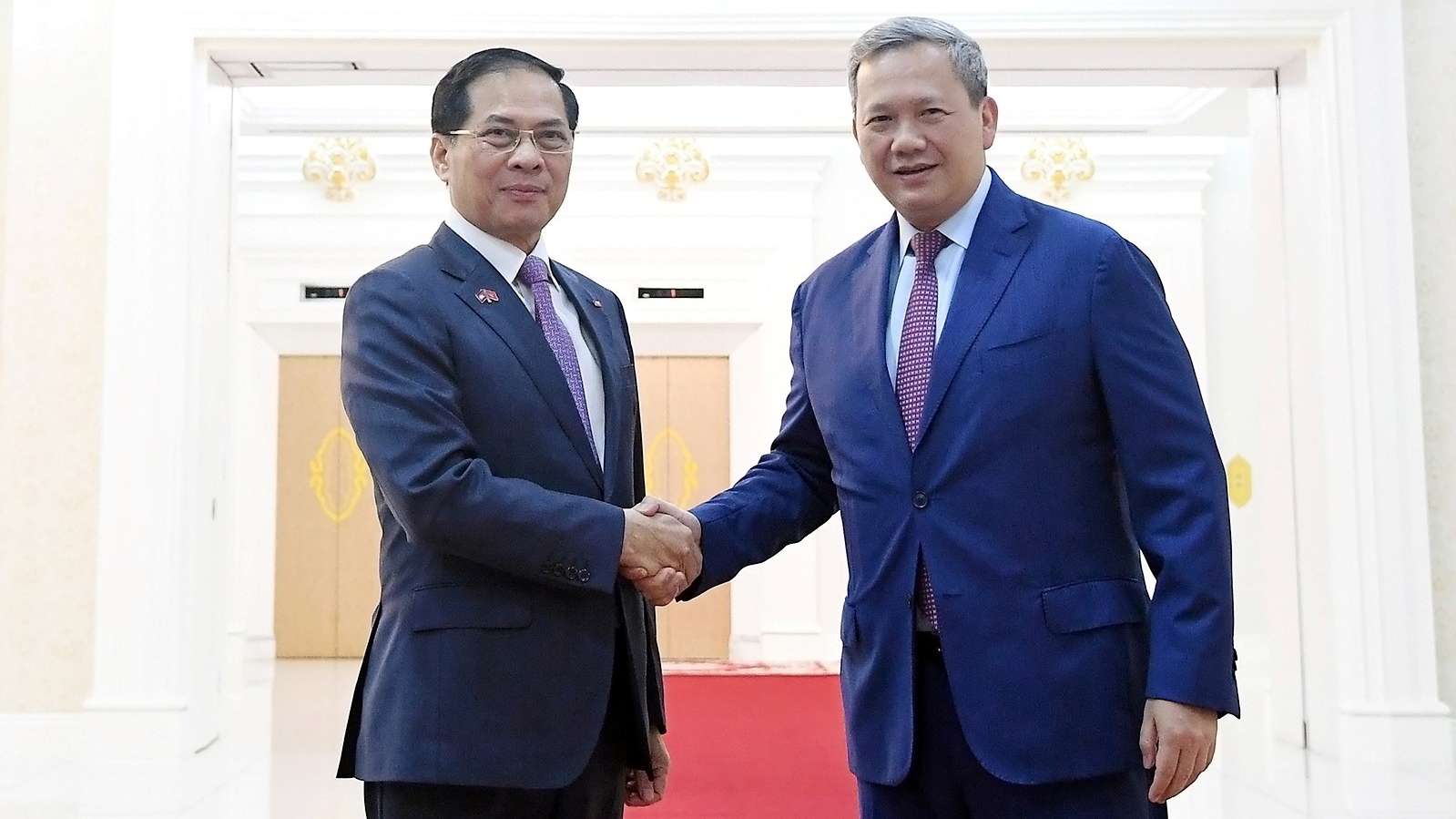 thu tuong hun manet chinh phu campuchia quan tam toi nguoi goc viet va ho tro doanh nghiep viet nam