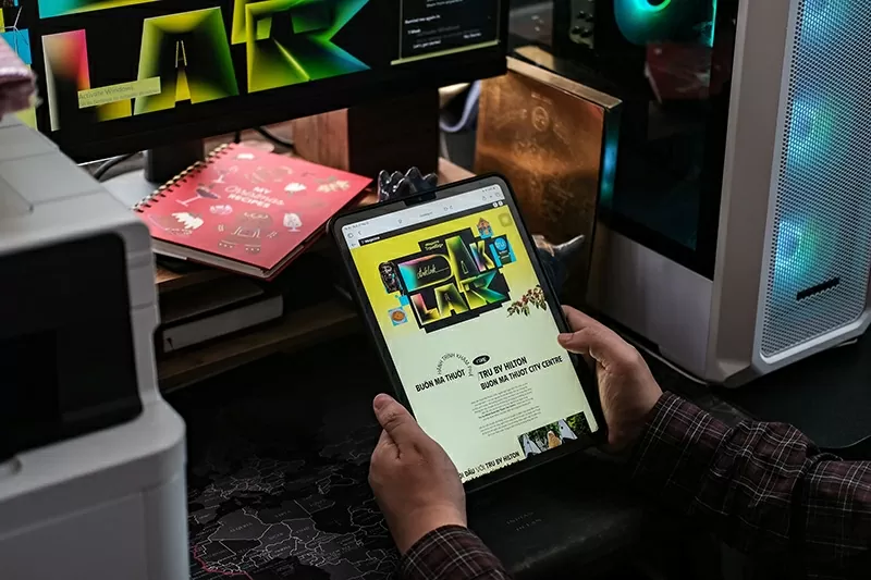 Hệ thống bài Emagazine đưa bạn đọc góc nhìn đa dạng hơn về các đánh giá dịch vụ ẩm thực, lưu trú resort – khách sạn trong nước.